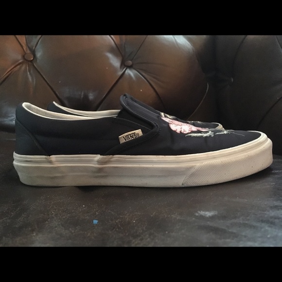 VANS California Souvenir Classic Slip-ons - Picture 2 of 5